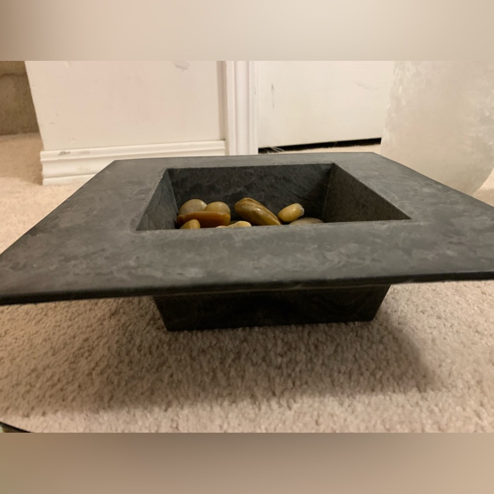 Cute accent piece with rocks